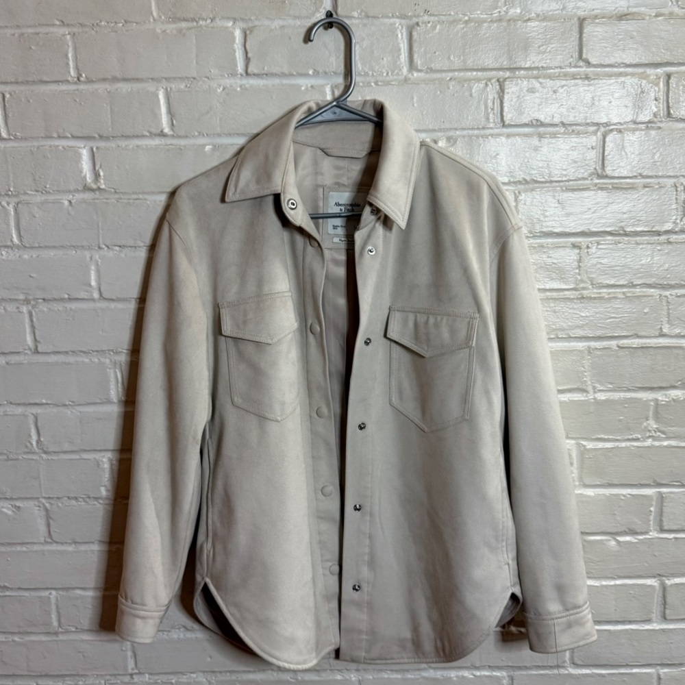 Abercrombie & Fitch Top